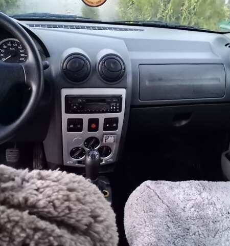 Синий Дачия Логан, объемом двигателя 1.4 л и пробегом 140 тыс. км за 3600 $, фото 4 на Automoto.ua