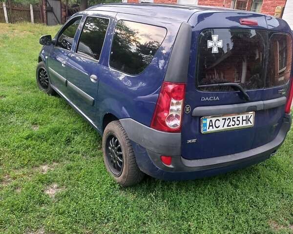 Синий Дачия Логан, объемом двигателя 1.6 л и пробегом 192 тыс. км за 3800 $, фото 1 на Automoto.ua