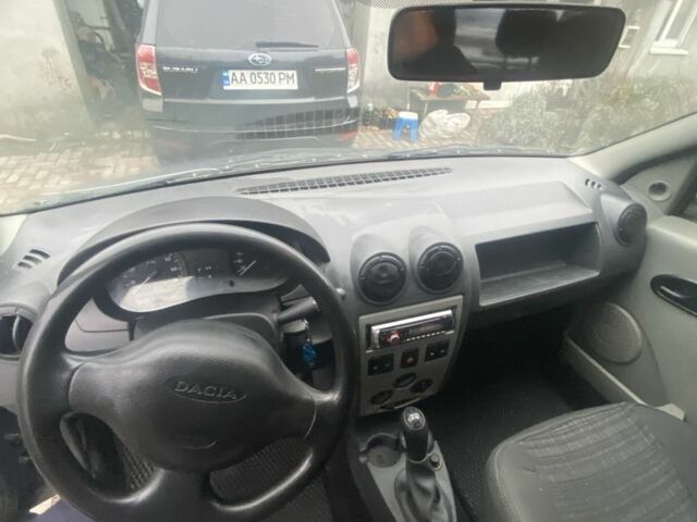 Синій Дачія Logan, об'ємом двигуна 1.6 л та пробігом 192 тис. км за 3300 $, фото 6 на Automoto.ua