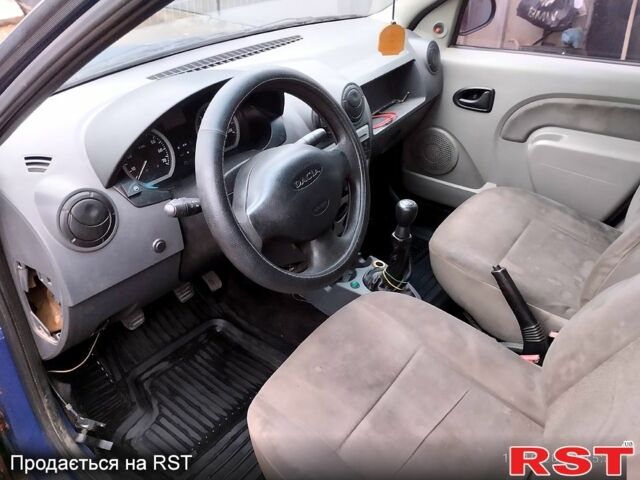 Синій Дачія Logan, об'ємом двигуна 1.6 л та пробігом 186 тис. км за 1500 $, фото 3 на Automoto.ua