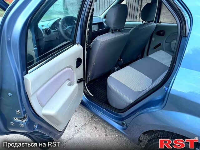 Синий Дачия Логан, объемом двигателя 1.6 л и пробегом 167 тыс. км за 3950 $, фото 2 на Automoto.ua