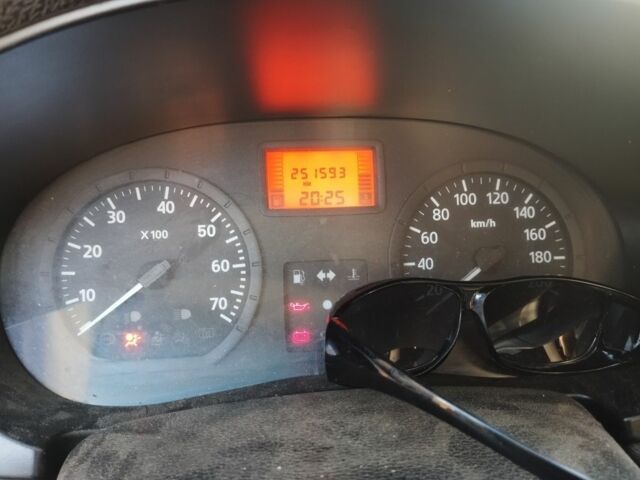 Синій Дачія Logan, об'ємом двигуна 1.4 л та пробігом 250 тис. км за 2700 $, фото 1 на Automoto.ua