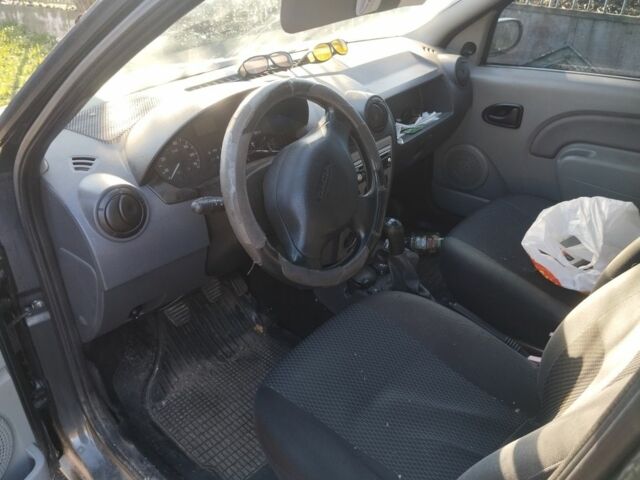 Синій Дачія Logan, об'ємом двигуна 1.4 л та пробігом 250 тис. км за 2700 $, фото 2 на Automoto.ua