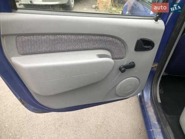 Синий Дачия Логан, объемом двигателя 1.6 л и пробегом 338 тыс. км за 4200 $, фото 10 на Automoto.ua