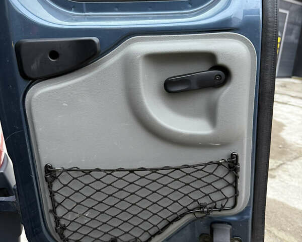 Синій Дачія Logan, об'ємом двигуна 1.6 л та пробігом 157 тис. км за 5250 $, фото 75 на Automoto.ua