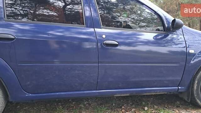 Синій Дачія Logan, об'ємом двигуна 1.39 л та пробігом 187 тис. км за 2800 $, фото 2 на Automoto.ua