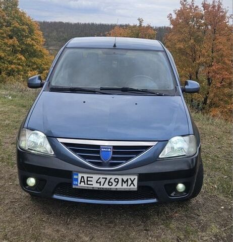 Синий Дачия Логан, объемом двигателя 1.6 л и пробегом 300 тыс. км за 2600 $, фото 1 на Automoto.ua