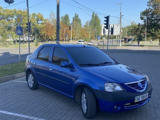 Синий Дачия Логан, объемом двигателя 1.6 л и пробегом 254 тыс. км за 4500 $, фото 1 на Automoto.ua