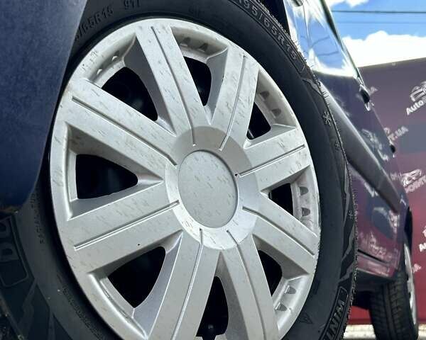 Синий Дачия Логан, объемом двигателя 1.6 л и пробегом 208 тыс. км за 4650 $, фото 5 на Automoto.ua