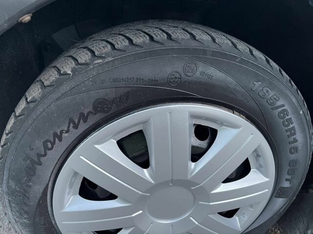 Синій Дачія Logan, об'ємом двигуна 1.6 л та пробігом 167 тис. км за 4100 $, фото 8 на Automoto.ua