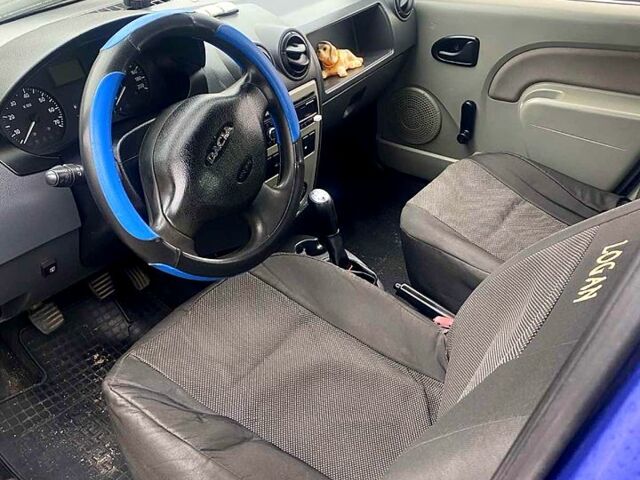 Синий Дачия Логан, объемом двигателя 1.6 л и пробегом 250 тыс. км за 2700 $, фото 5 на Automoto.ua