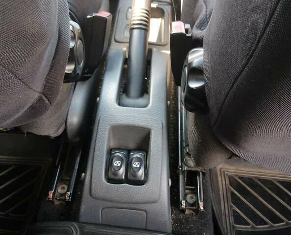 Дачия Логан 2007 в Луцке на Automoto.ua Синий Дачия Логан, объемом двигателя 1.6 л и пробегом 240 тыс. км за 4100 $, фото 1 на Automoto.ua