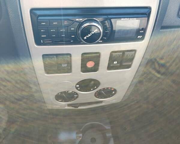 Синий Дачия Логан, объемом двигателя 1.39 л и пробегом 220 тыс. км за 3150 $, фото 1 на Automoto.ua