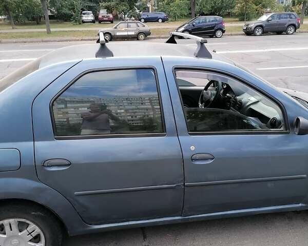 Синий Дачия Логан, объемом двигателя 1.6 л и пробегом 411 тыс. км за 2250 $, фото 2 на Automoto.ua