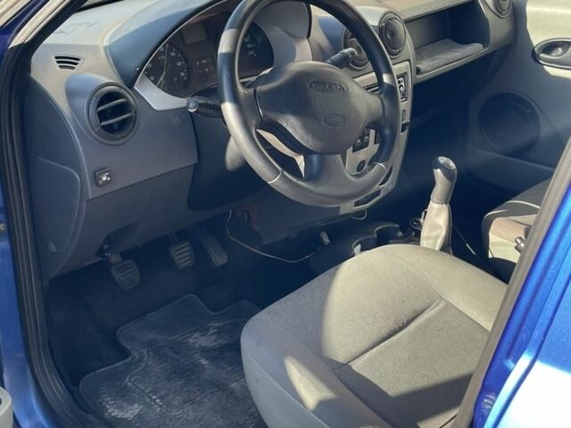 Синий Дачия Логан, объемом двигателя 1.4 л и пробегом 244 тыс. км за 1700 $, фото 4 на Automoto.ua