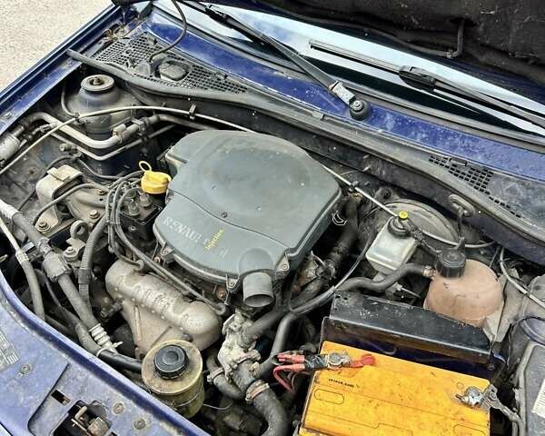 Синий Дачия Логан, объемом двигателя 1.6 л и пробегом 208 тыс. км за 4650 $, фото 23 на Automoto.ua