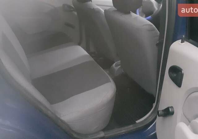 Синий Дачия Логан, объемом двигателя 1.4 л и пробегом 290 тыс. км за 2600 $, фото 9 на Automoto.ua