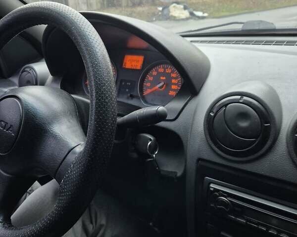 Синий Дачия Логан, объемом двигателя 1.4 л и пробегом 259 тыс. км за 2300 $, фото 9 на Automoto.ua