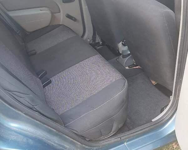 Синий Дачия Логан, объемом двигателя 1.39 л и пробегом 207 тыс. км за 3500 $, фото 9 на Automoto.ua
