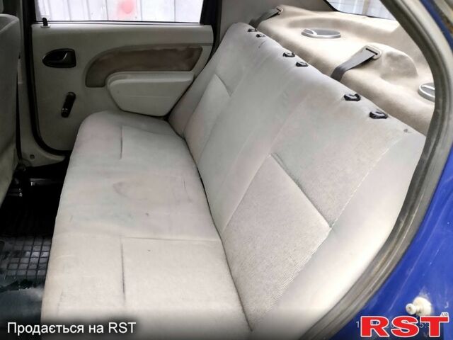 Синій Дачія Logan, об'ємом двигуна 1.6 л та пробігом 186 тис. км за 1500 $, фото 4 на Automoto.ua