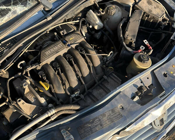 Синий Дачия Логан, объемом двигателя 1.6 л и пробегом 160 тыс. км за 1650 $, фото 9 на Automoto.ua