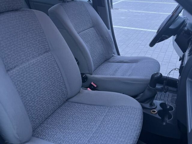 Синий Дачия Логан, объемом двигателя 1.6 л и пробегом 315 тыс. км за 3800 $, фото 21 на Automoto.ua