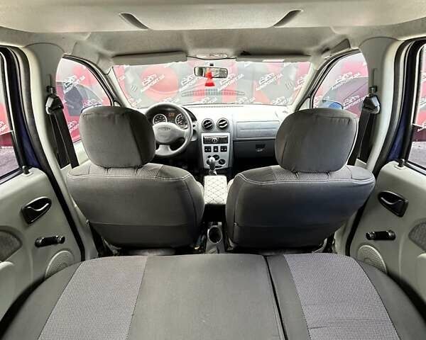 Синий Дачия Логан, объемом двигателя 1.6 л и пробегом 208 тыс. км за 4650 $, фото 15 на Automoto.ua