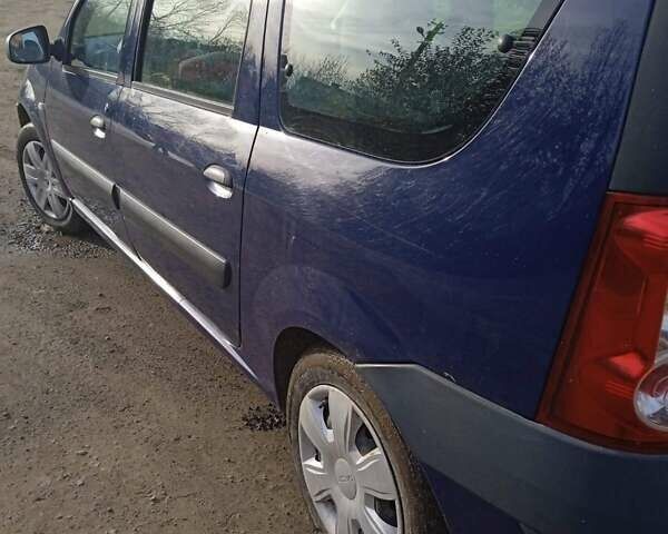 Синій Дачія Logan, об'ємом двигуна 1.6 л та пробігом 186 тис. км за 4800 $, фото 6 на Automoto.ua