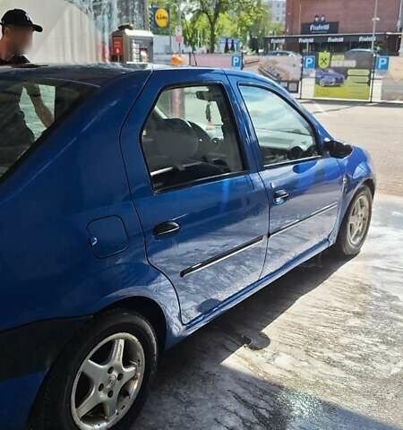 Синий Дачия Логан, объемом двигателя 1.6 л и пробегом 155 тыс. км за 3494 $, фото 1 на Automoto.ua