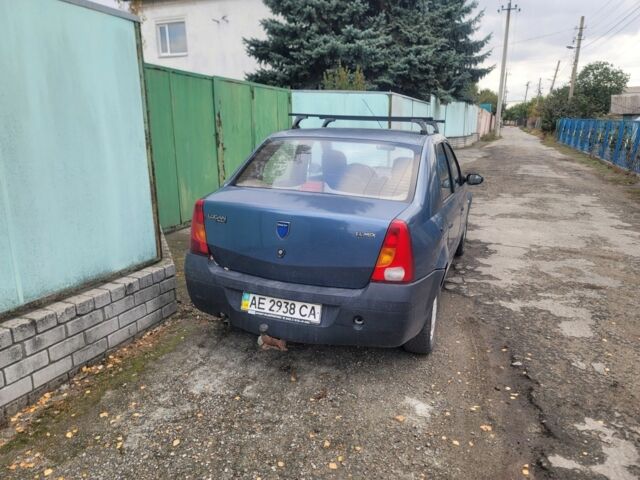 Синий Дачия Логан, объемом двигателя 1 л и пробегом 200 тыс. км за 1500 $, фото 2 на Automoto.ua