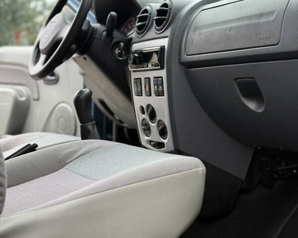 Синій Дачія Logan, об'ємом двигуна 1.6 л та пробігом 157 тис. км за 5250 $, фото 54 на Automoto.ua