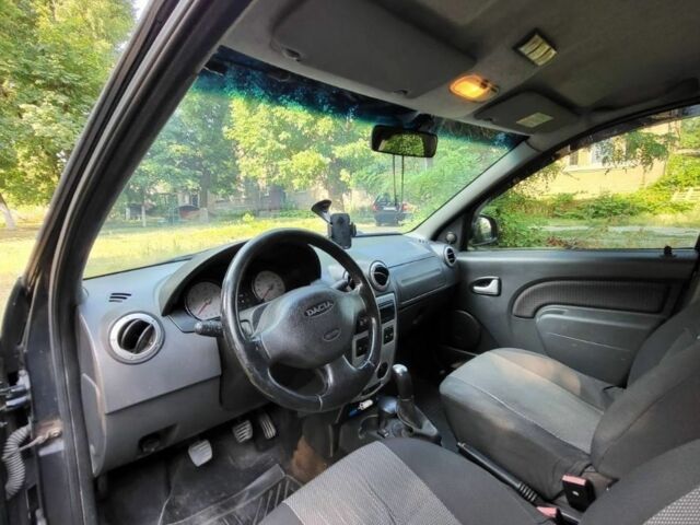 Синій Дачія Logan, об'ємом двигуна 1.6 л та пробігом 400 тис. км за 3800 $, фото 4 на Automoto.ua