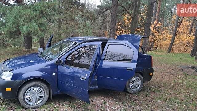 Синій Дачія Logan, об'ємом двигуна 1.39 л та пробігом 187 тис. км за 2800 $, фото 7 на Automoto.ua