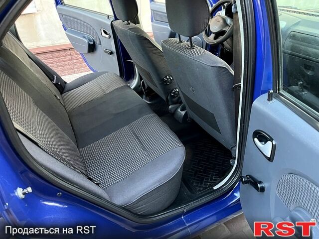 Синий Дачия Логан, объемом двигателя 1.6 л и пробегом 137 тыс. км за 4200 $, фото 8 на Automoto.ua