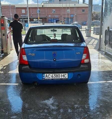 Синий Дачия Логан, объемом двигателя 1.6 л и пробегом 155 тыс. км за 3494 $, фото 2 на Automoto.ua