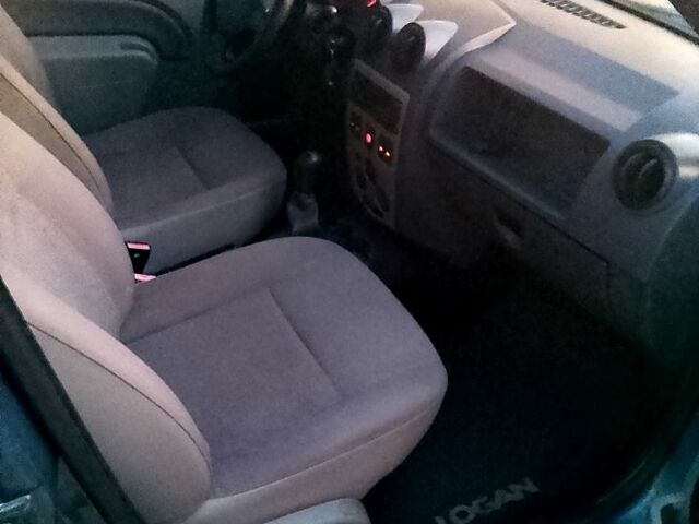 Синій Дачія Logan, об'ємом двигуна 1.6 л та пробігом 340 тис. км за 3500 $, фото 6 на Automoto.ua