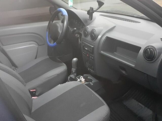 Синий Дачия Логан, объемом двигателя 1.4 л и пробегом 290 тыс. км за 2600 $, фото 6 на Automoto.ua