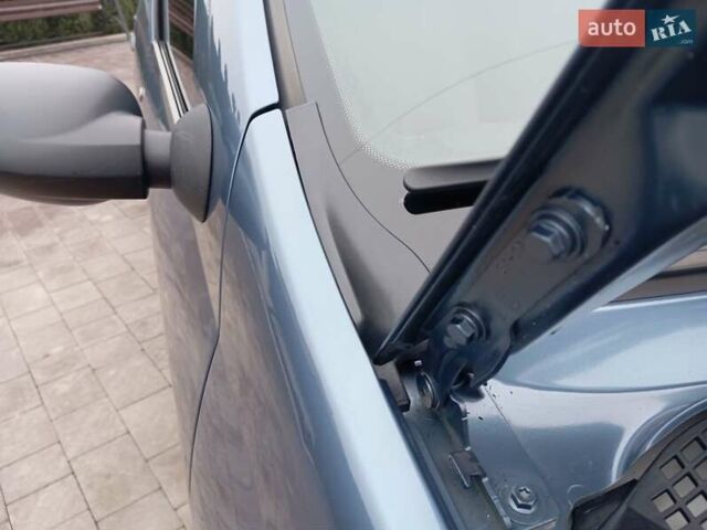 Синий Дачия Логан, объемом двигателя 1.4 л и пробегом 67 тыс. км за 3850 $, фото 58 на Automoto.ua