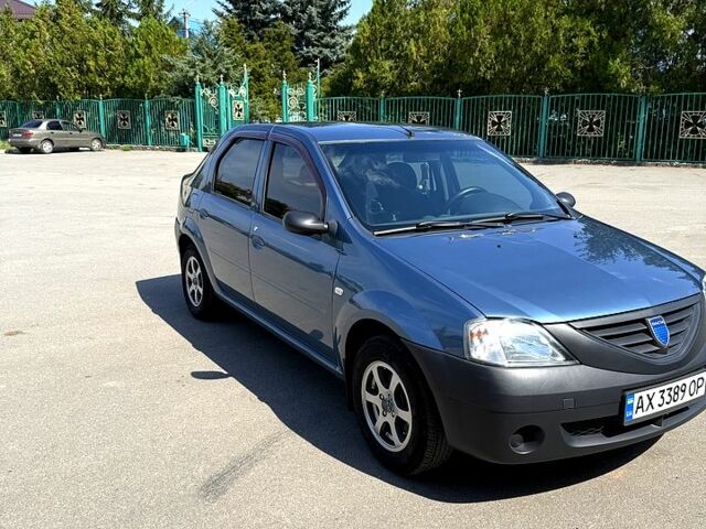 Синій Дачія Logan, об'ємом двигуна 1.4 л та пробігом 229 тис. км за 3999 $, фото 2 на Automoto.ua