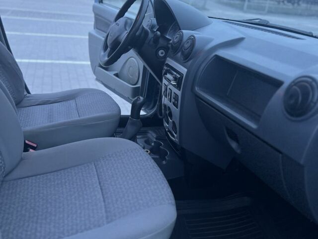 Синий Дачия Логан, объемом двигателя 1.6 л и пробегом 315 тыс. км за 3800 $, фото 20 на Automoto.ua