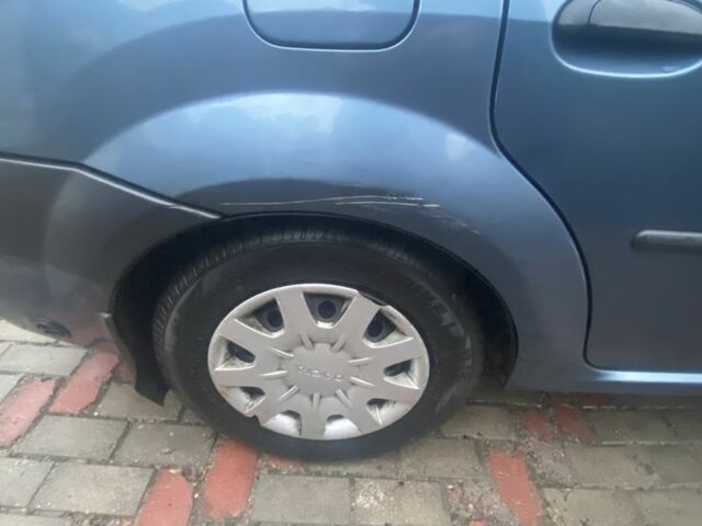 Синій Дачія Logan, об'ємом двигуна 1.6 л та пробігом 192 тис. км за 3300 $, фото 14 на Automoto.ua