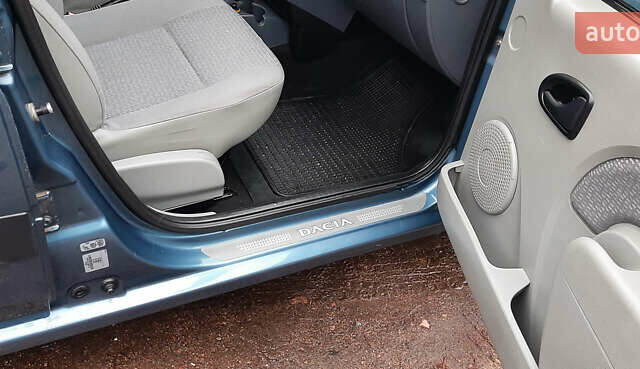 Синій Дачія Logan, об'ємом двигуна 1.6 л та пробігом 245 тис. км за 5650 $, фото 25 на Automoto.ua
