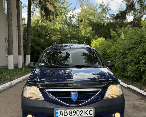 Синий Дачия Логан, объемом двигателя 1.6 л и пробегом 195 тыс. км за 5600 $, фото 1 на Automoto.ua