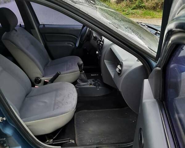 Синий Дачия Логан, объемом двигателя 1.39 л и пробегом 135 тыс. км за 1999 $, фото 16 на Automoto.ua