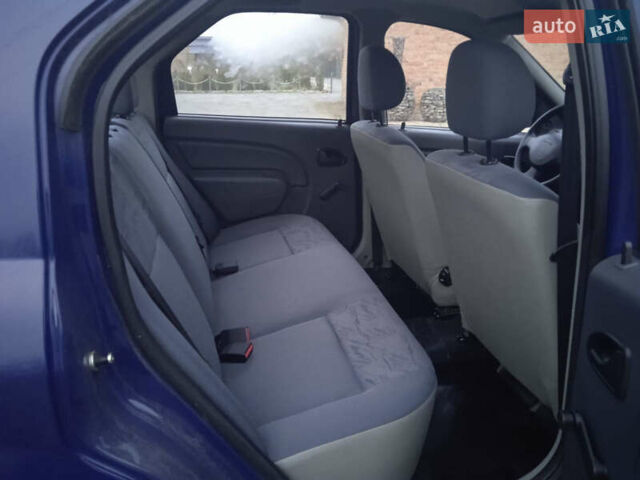 Синий Дачия Логан, объемом двигателя 1.4 л и пробегом 41 тыс. км за 5500 $, фото 5 на Automoto.ua