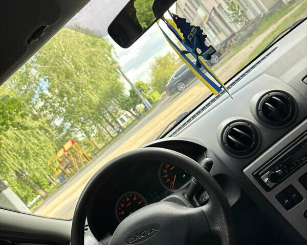 Синий Дачия Логан, объемом двигателя 1.6 л и пробегом 195 тыс. км за 5600 $, фото 30 на Automoto.ua