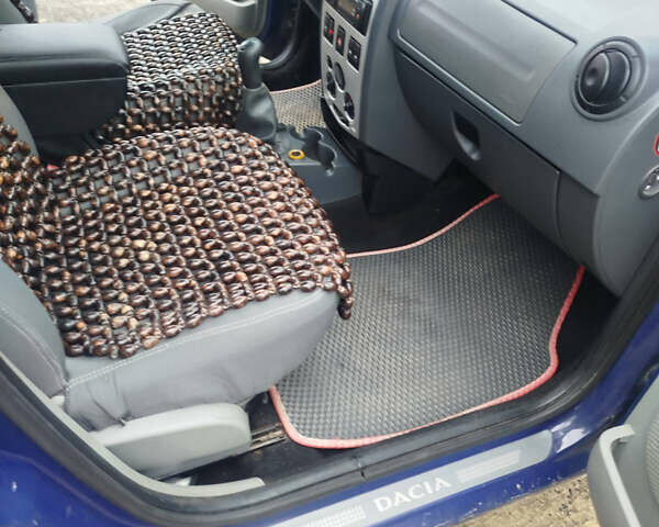 Синій Дачія Logan, об'ємом двигуна 1.6 л та пробігом 246 тис. км за 4300 $, фото 12 на Automoto.ua