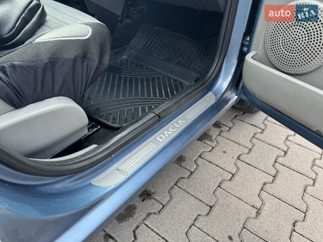 Синий Дачия Логан, объемом двигателя 1.6 л и пробегом 250 тыс. км за 3300 $, фото 17 на Automoto.ua