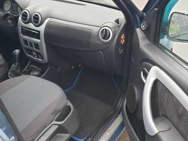 Синий Дачия Логан, объемом двигателя 1.6 л и пробегом 234 тыс. км за 4500 $, фото 9 на Automoto.ua