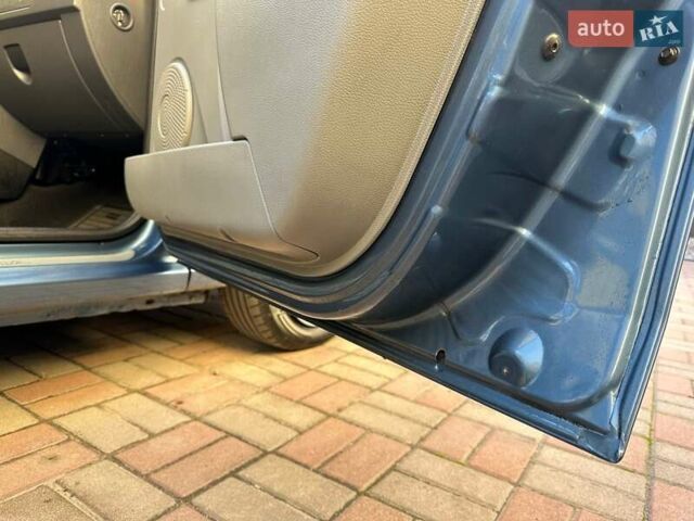 Синий Дачия Логан, объемом двигателя 1.6 л и пробегом 243 тыс. км за 4999 $, фото 31 на Automoto.ua